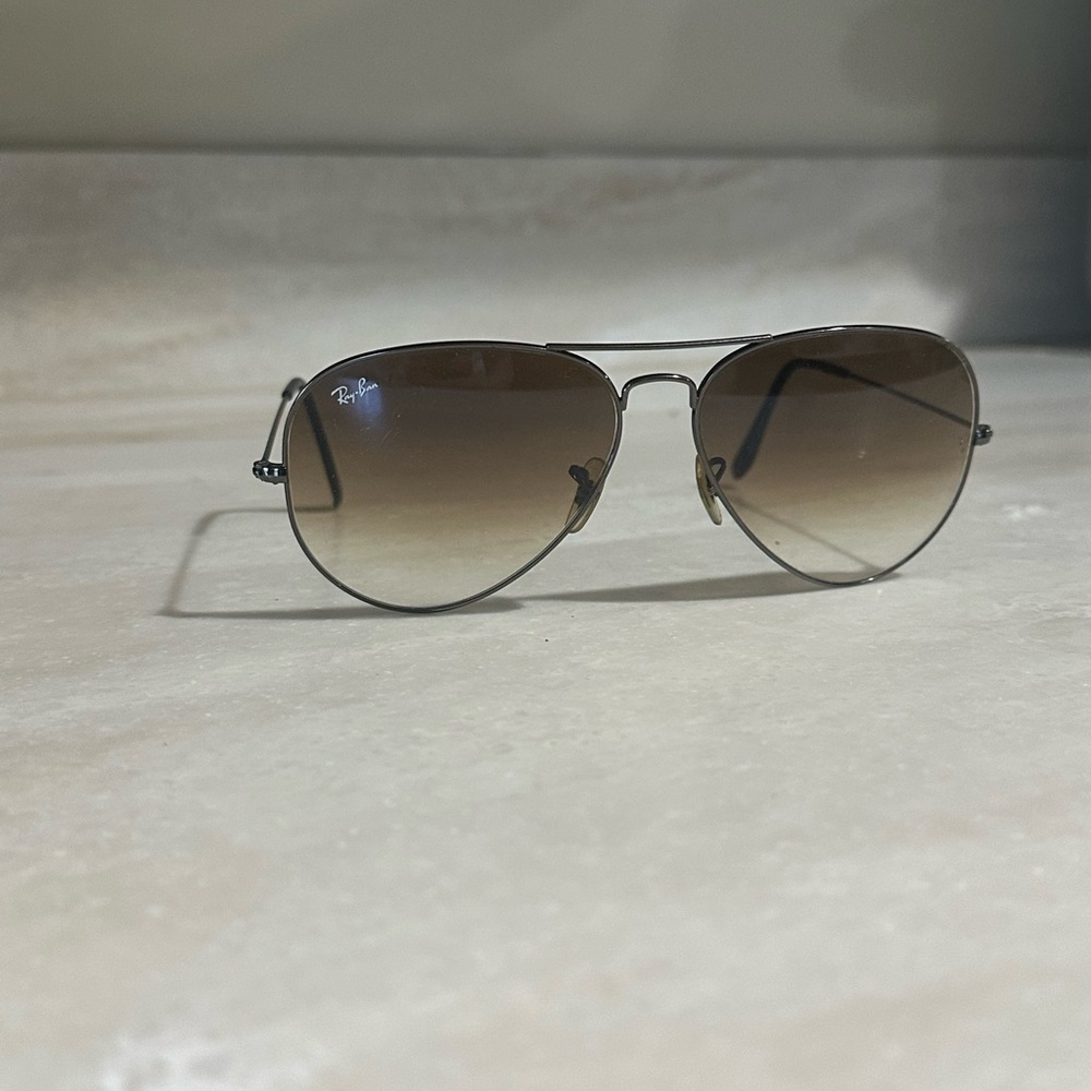 Ray-Ban Brown Aviator Sunglasses with Gradient Lenses